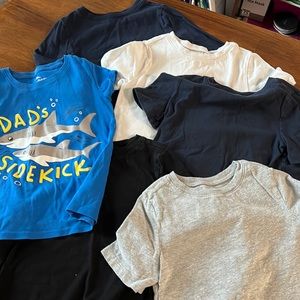 6 Boys t shirts.             #999